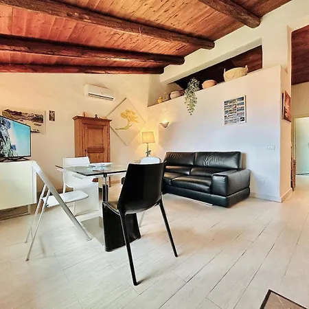 Apartmán Wonderful Window- Parcheggio - Wi-fi - 5min Da - By Coral Porto Cervo