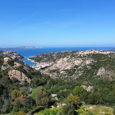 Wonderful Window- Parcheggio - Wi-fi - 5min Da - By Coral Porto Cervo